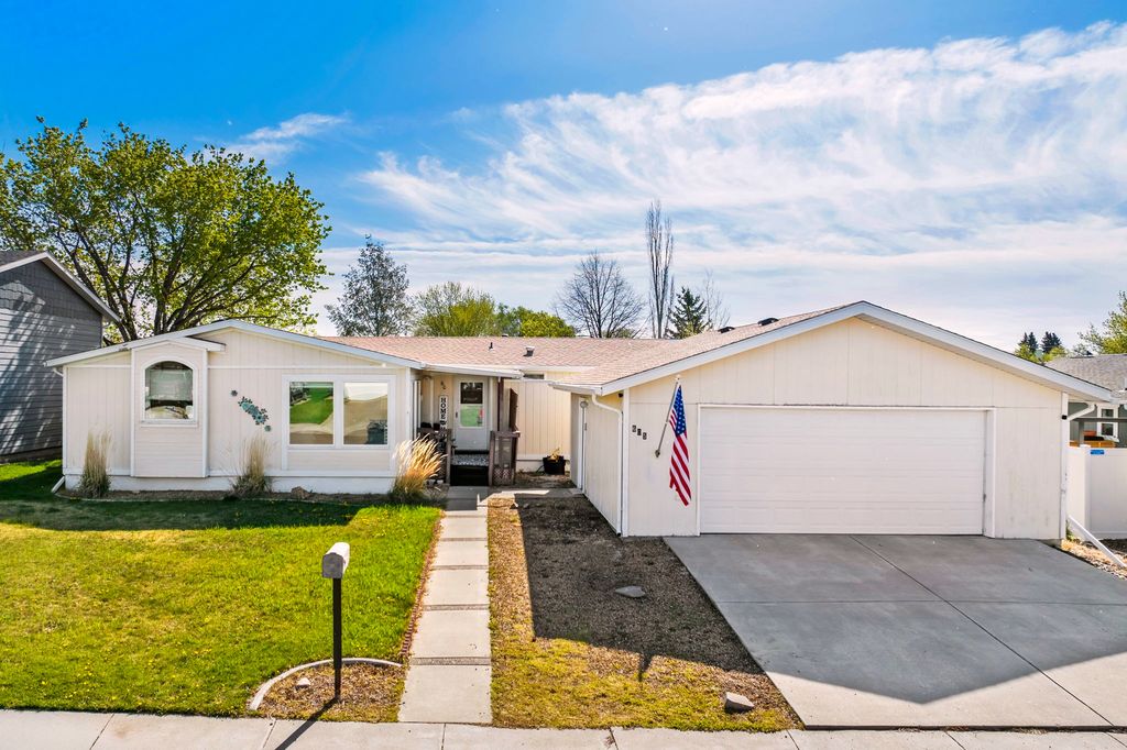 Home at 605 39A Street North, Great Falls, MT (Great Falls, MT 59405)